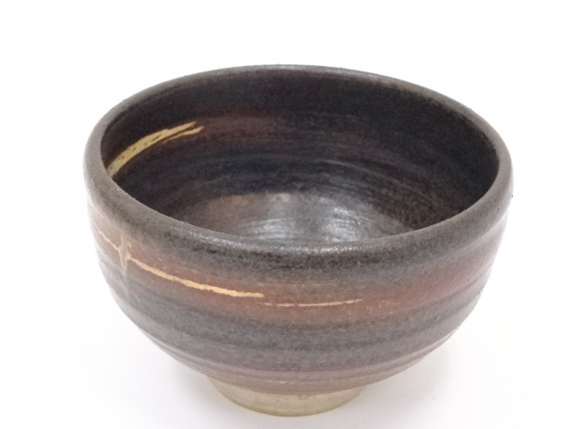 作家物　鉄釉刷毛目茶碗